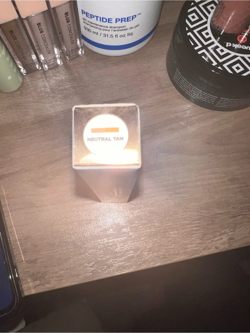 ICONIC London natural tan